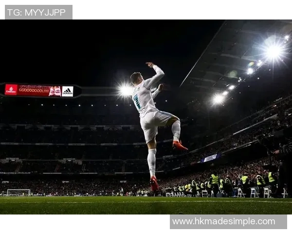 葡萄牙足球巨星C罗展现卓越球技成就与辉煌生涯回顾 葡萄牙足球巨星C罗展现卓越球技成就与辉煌生涯回顾